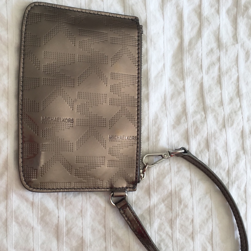 Michael Kors metallic wristlet